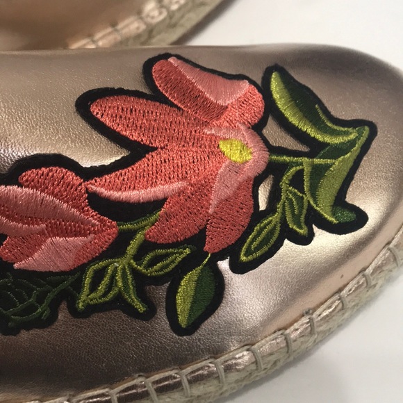 Evangeline Embroidered Espadrilles Rose Gold New - Picture 5 of 7
